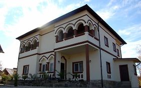 Vila Phoenix Guest House